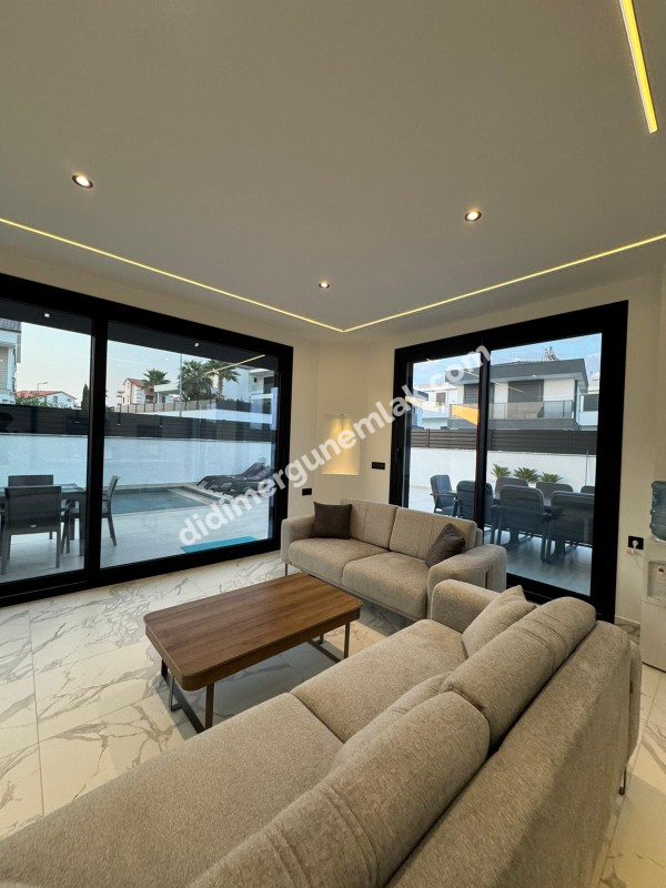  DİDİM ALTINKUM MAHALLESİNDE DENİZE 300 METRE MESAFEDE 3+1 LÜKS SIFIR EŞYALI SATILIK İKİZ VİLLA