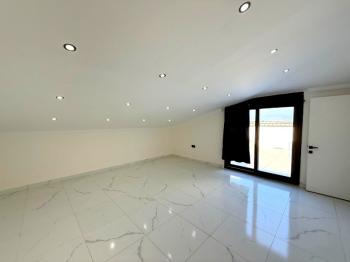 Didim'de Havuzlu Site İçerisinde Satılık 3+1 Dubleks Daire