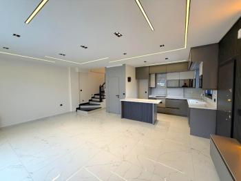 Didim Efeler Mahallesinde Satılık 3+1 Havuzlu Villa