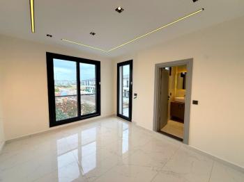 Didim Efeler Mahallesinde Satılık 3+1 Havuzlu Villa