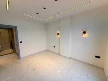 Didim Efeler Mahallesinde Satılık 3+1 Havuzlu Villa