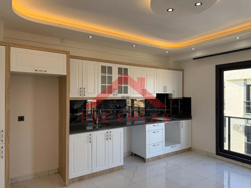 Didim'de Havuzlu Site İçerisinde Satılık 3+1 Dubleks Daire