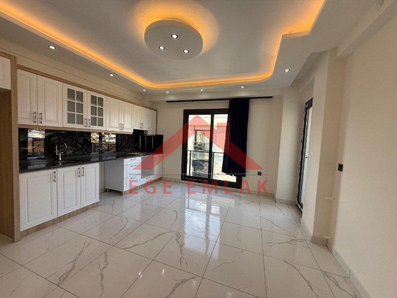 Didim'de Havuzlu Site İçerisinde Satılık 3+1 Dubleks Daire