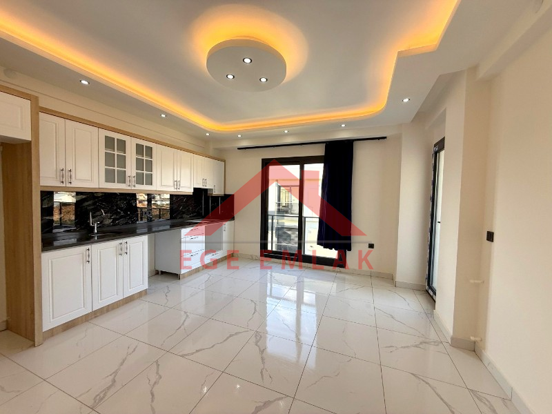 Didim'de Havuzlu Site İçerisinde Satılık 3+1 Dubleks Daire