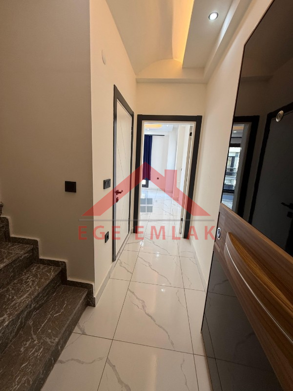 Didim'de Havuzlu Site İçerisinde Satılık 3+1 Dubleks Daire