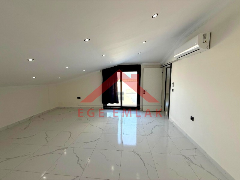 Didim'de Havuzlu Site İçerisinde Satılık 3+1 Dubleks Daire