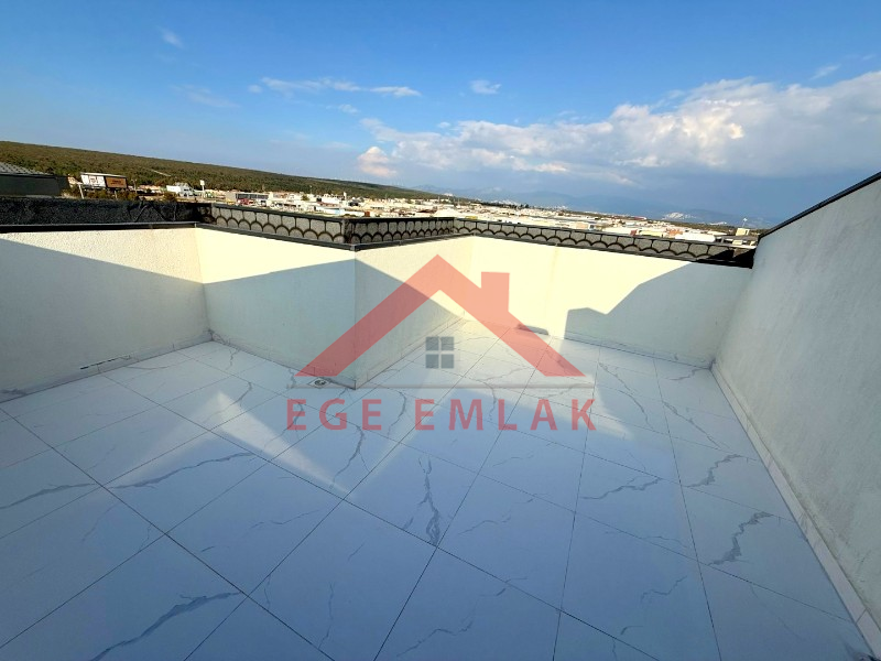 Didim'de Havuzlu Site İçerisinde Satılık 3+1 Dubleks Daire