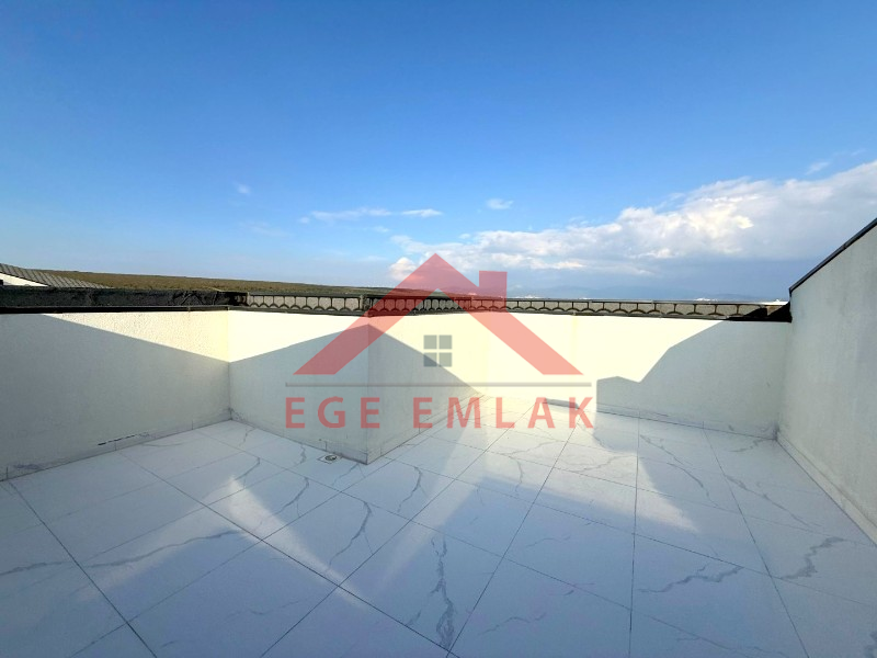 Didim'de Havuzlu Site İçerisinde Satılık 3+1 Dubleks Daire