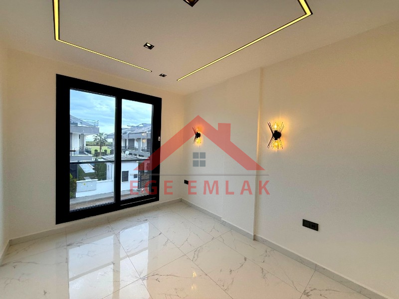 Didim Efeler Mahallesinde Satılık 3+1 Havuzlu Villa