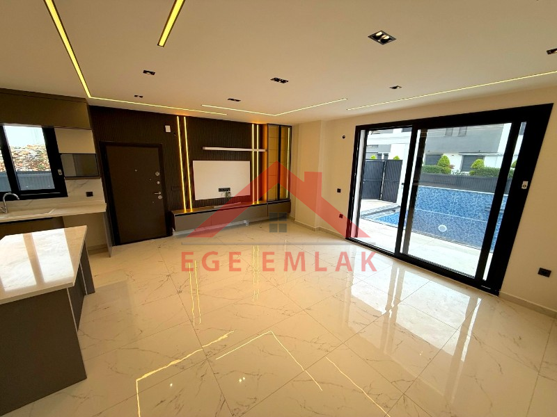 Didim Efeler Mahallesinde Satılık 3+1 Havuzlu Villa