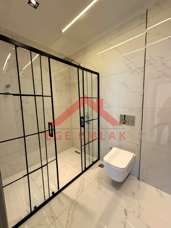 Didim Efeler Mahallesinde Satılık 3+1 Havuzlu Villa