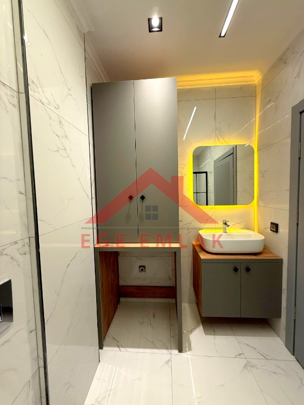 Didim Efeler Mahallesinde Satılık 3+1 Havuzlu Villa