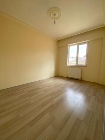 GÜVENAY - ÇORUM BAHÇELİEVLER MAH. YUNUS EMRE OKULU CİVARI 3+1 KİRALIK DAİRE 