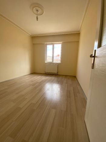 GÜVENAY - ÇORUM BAHÇELİEVLER MAH. YUNUS EMRE OKULU CİVARI 3+1 KİRALIK DAİRE 