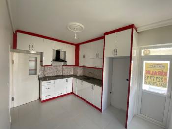 GÜVENAY - ÇORUM BAHÇELİEVLER MAH. YUNUS EMRE OKULU CİVARI 3+1 KİRALIK DAİRE 