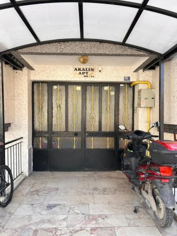 AFYON ÜÇOK EMLAKTAN KANLICA MAHALLESİNDE 3+1  125M² TEMİZ BAKIMLI KİRALIK DAİRE 