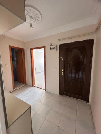 AFYON ÜÇOK EMLAKTAN KANLICA MAHALLESİNDE 3+1  125M² TEMİZ BAKIMLI KİRALIK DAİRE 