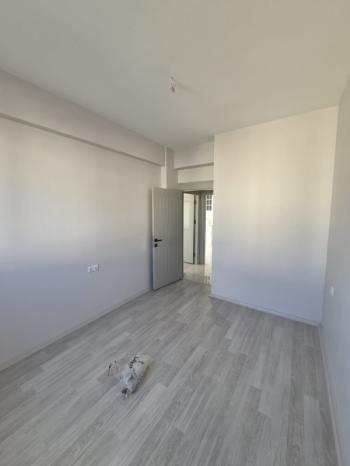 AFYON ÜÇOK EMLAKTAN MAREŞAL F. ÇAKMAK MAH 2+1 80M² SIFIR SATILIK DAİRE 