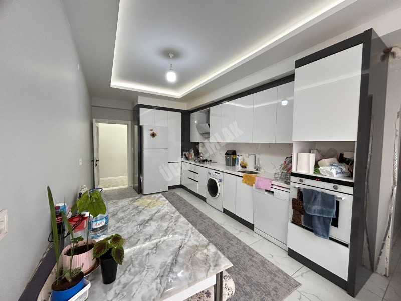 AFYON ÜÇOK EMLAKTAN ATAKÖY MAH 3+1 150M² SIFIR AYARINDA KOMPLE SATILIK BİNA 