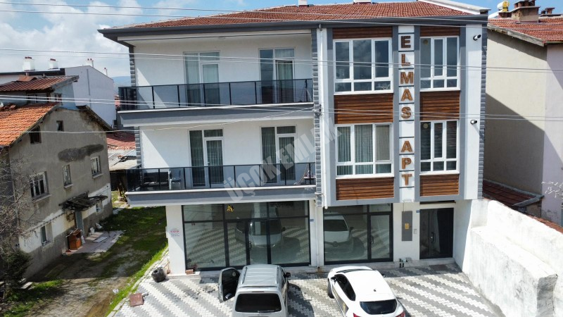 AFYON ÜÇOK EMLAKTAN ATAKÖY MAH 3+1 150M² SIFIR AYARINDA KOMPLE SATILIK BİNA 