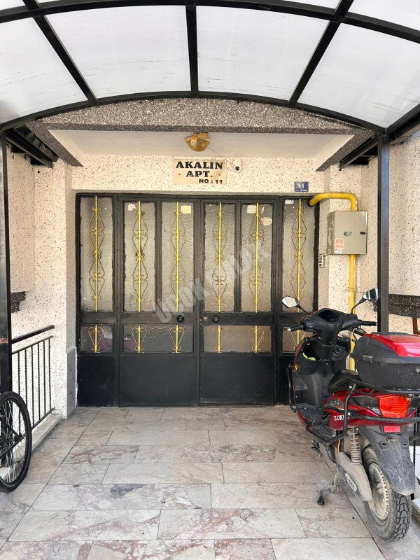 AFYON ÜÇOK EMLAKTAN KANLICA MAHALLESİNDE 3+1  125M² TEMİZ BAKIMLI KİRALIK DAİRE 