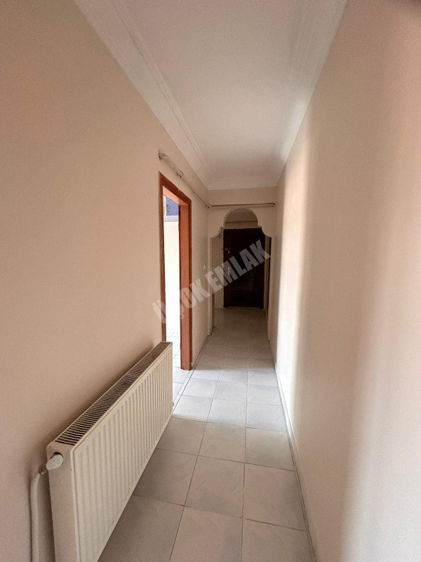 AFYON ÜÇOK EMLAKTAN KANLICA MAHALLESİNDE 3+1  125M² TEMİZ BAKIMLI KİRALIK DAİRE 