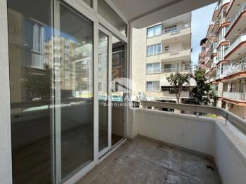 ALYANS'TAN POZCU'NUN MERKEZİNDE BAĞIMSIZ MUTFAK GENİŞ 3+1