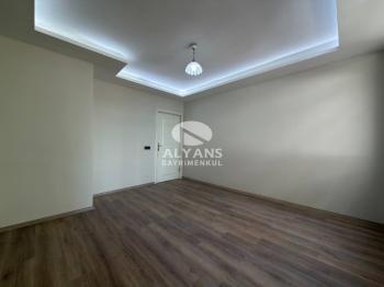 ALYANS'TAN POZCU'NUN MERKEZİNDE BAĞIMSIZ MUTFAK GENİŞ 3+1