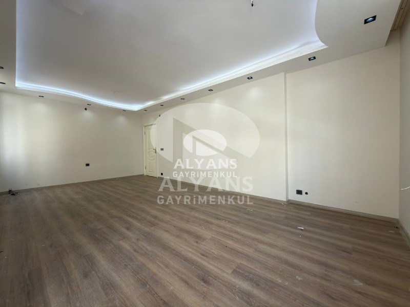 ALYANS'TAN POZCU'NUN MERKEZİNDE BAĞIMSIZ MUTFAK GENİŞ 3+1