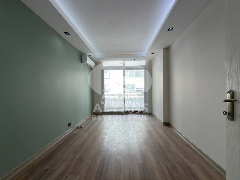 ALYANS'TAN POZCU'NUN MERKEZİNDE BAĞIMSIZ MUTFAK GENİŞ 3+1