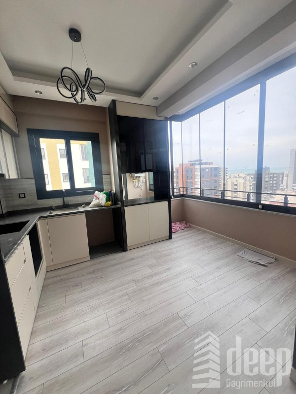 MEZİTLİNİN EN GÖZDE YERİNDE 2+1 KİRALIK DAİRE