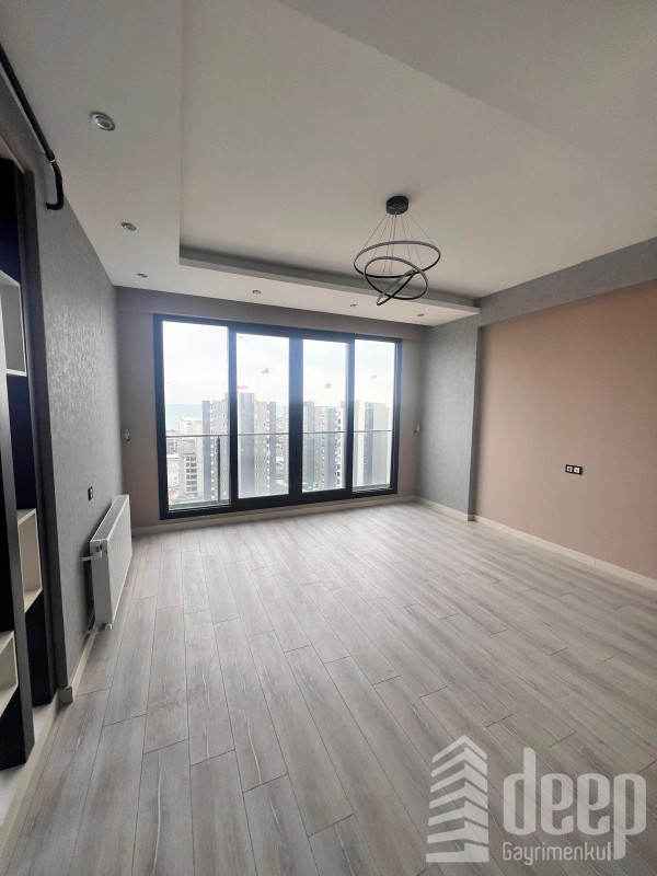 MEZİTLİNİN EN GÖZDE YERİNDE 2+1 KİRALIK DAİRE