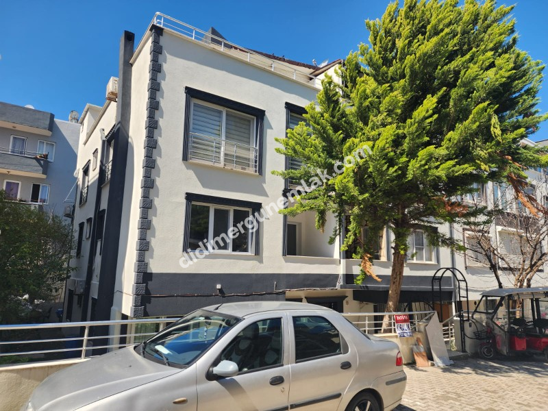 DİDİM ALTINKUM MAHALLESİ’ NDE SAHİLE YAKIN 3+1 ARA KAT GENİŞ VE AVANTAJLI KONUMDA SATILIK  FIRSAT DAİRE!