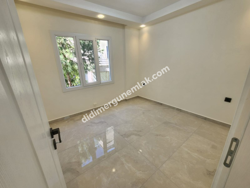 DİDİM ALTINKUM MAHALLESİ’ NDE SAHİLE YAKIN 3+1 ARA KAT GENİŞ VE AVANTAJLI KONUMDA SATILIK  FIRSAT DAİRE!