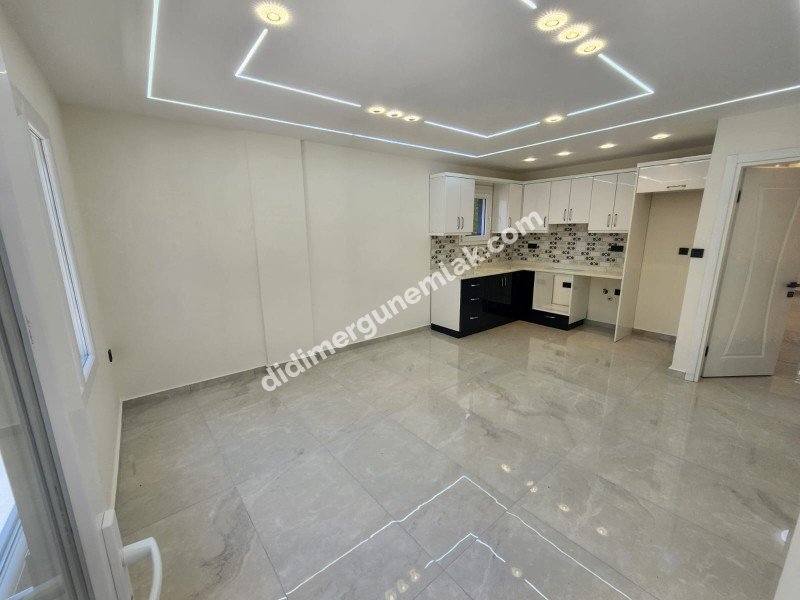 DİDİM ALTINKUM MAHALLESİ’ NDE SAHİLE YAKIN 3+1 ARA KAT GENİŞ VE AVANTAJLI KONUMDA SATILIK  FIRSAT DAİRE!