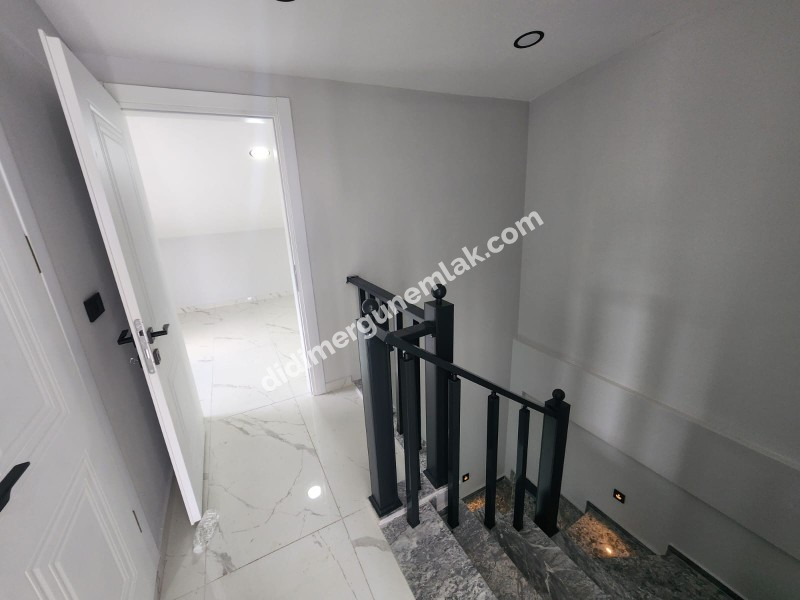 DİDİM EFELER MAHALLESİNDE 4+1 AYRI MUTFAK MÜSTAKİL HAVUZ & OTOPARKLI LÜKS SATILIK VİLLA!