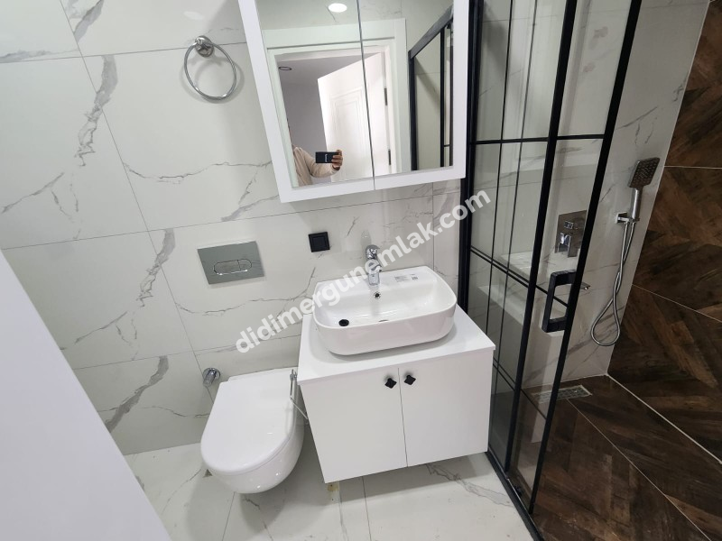 DİDİM EFELER MAHALLESİNDE 4+1 AYRI MUTFAK MÜSTAKİL HAVUZ & OTOPARKLI LÜKS SATILIK VİLLA!