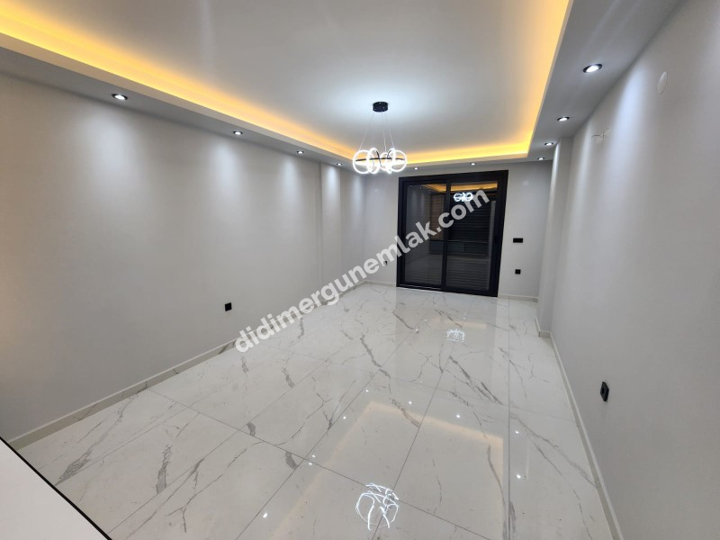 DİDİM EFELER MAHALLESİNDE 4+1 AYRI MUTFAK MÜSTAKİL HAVUZ & OTOPARKLI LÜKS SATILIK VİLLA!