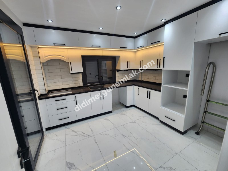 DİDİM EFELER MAHALLESİNDE 4+1 AYRI MUTFAK MÜSTAKİL HAVUZ & OTOPARKLI LÜKS SATILIK VİLLA!