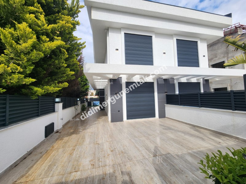 DİDİM EFELER MAHALLESİNDE 4+1 AYRI MUTFAK MÜSTAKİL HAVUZ & OTOPARKLI LÜKS SATILIK VİLLA!