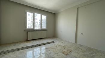 Elmas’tan Menteş’te Cepheleri Açık Ferah Geniş Metraj 3+1