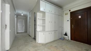 Elmas’tan Menteş’te Cepheleri Açık Ferah Geniş Metraj 3+1