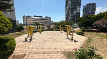 Elmas’tan Limonluk'ta Havuzlu Site İçerisinde Geniş 3+1