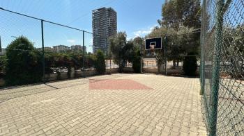Elmas’tan Limonluk'ta Havuzlu Site İçerisinde Geniş 3+1