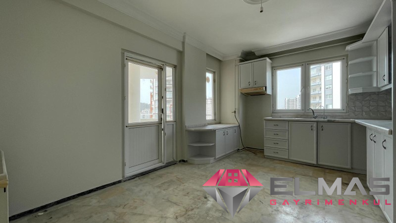 Elmas’tan Menteş’te Cepheleri Açık Ferah Geniş Metraj 3+1