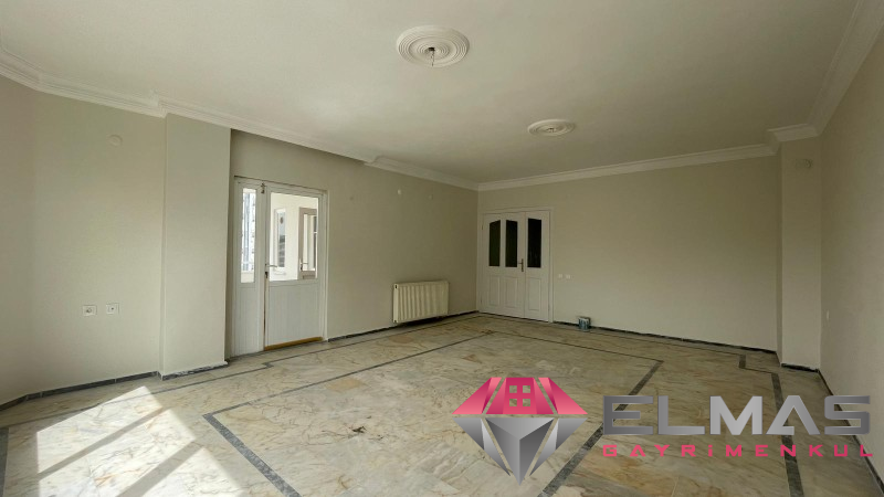 Elmas’tan Menteş’te Cepheleri Açık Ferah Geniş Metraj 3+1