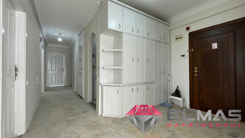 Elmas’tan Menteş’te Cepheleri Açık Ferah Geniş Metraj 3+1