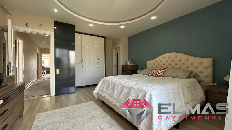Elmas’tan Limonluk'ta Havuzlu Site İçerisinde Geniş 3+1