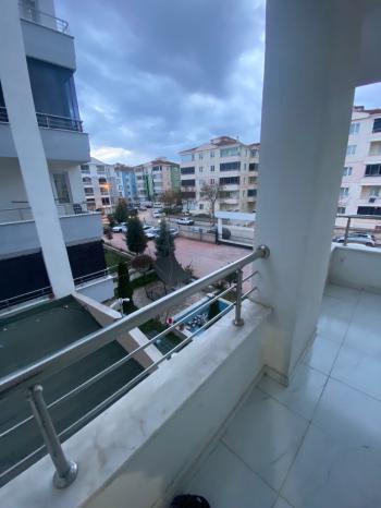 GÜVENAY - ÇORUM ULUKAVAK MAH. DR .SADIK AHMET CADDESİ ÜZERİ SATILIK DAİRE