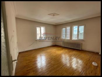 GÜVENAY - ÇORUM  HALK BANK ARKASI ASANSÖRSÜZ  3+1 SATILIK DAİRE